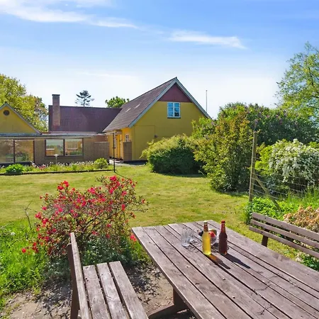 Agny - 2-2km From The Sea By Interhome Vakantiehuis