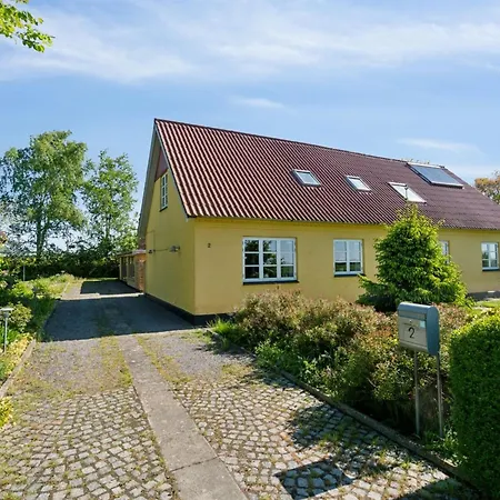 Vakantiehuis Agny - 2-2km From The Sea By Interhome